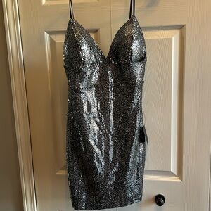 Lulu’s Silver Black Sequins Bodycon Mini Dress Size Medium